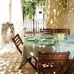 Alojamento de Acomodação e Pequeno-almoço Maison Pelissier With Swemming Pool Cuxac-dʼAude