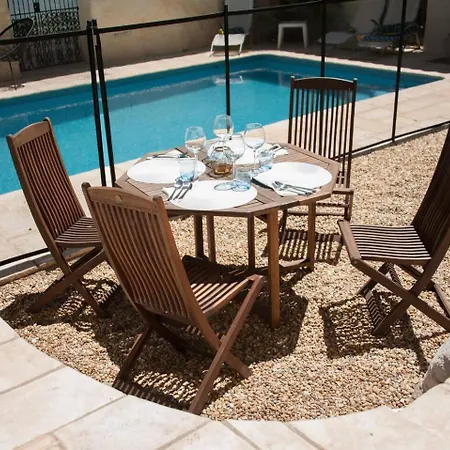 Maison Pelissier With Sweeming Pool Bed & Breakfast *