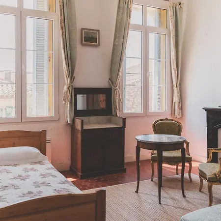 Maison Pelissier With Swemming Pool Bed and Breakfast *